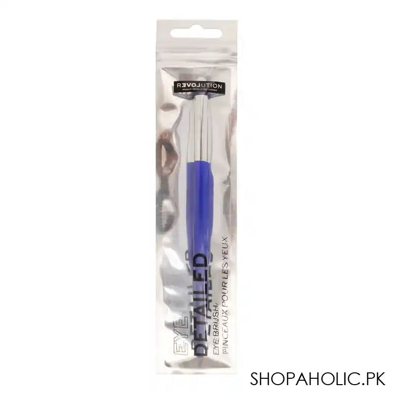 Makeup Revolution Detailed Eye Brush - Image 2