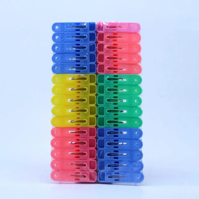 30 pegs plastic cloth hanging clips main image