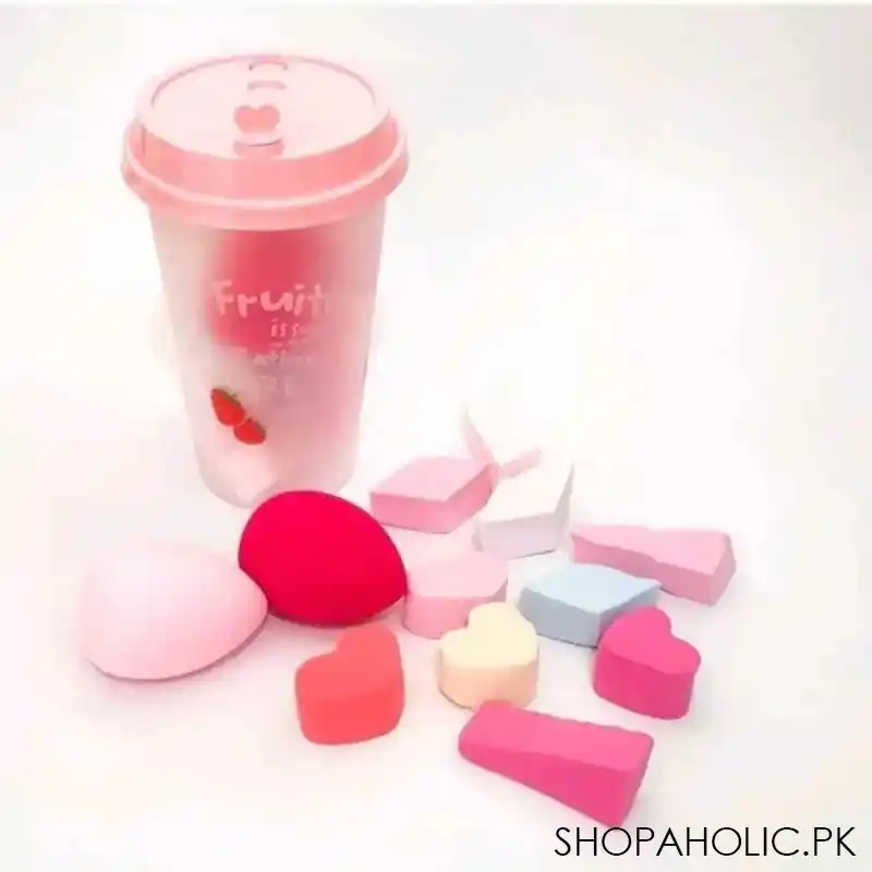 beauty blender with cup image3