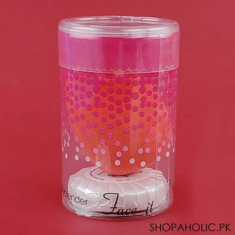 beauty blender with soap image2