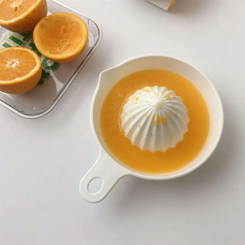 citrus juicer with handle image5