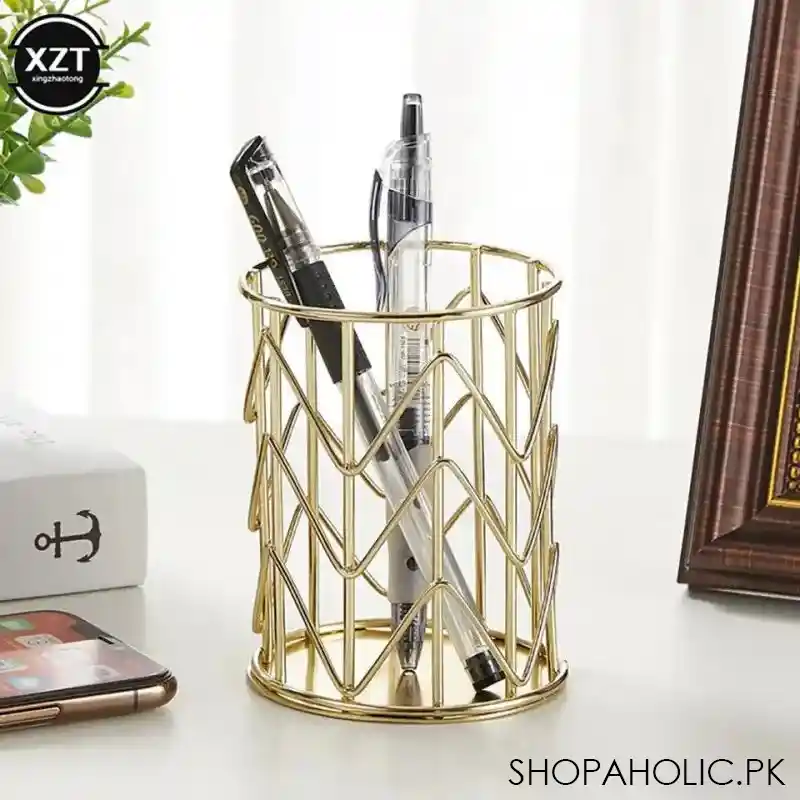 hollow out makeup brush holder image2