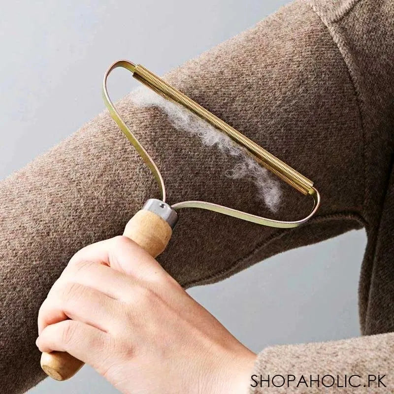 lint remover with wooden handle for clothing and pet hair remover main image