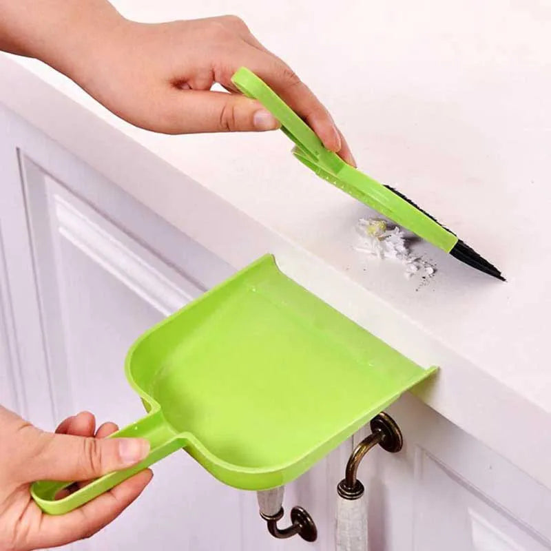 mini dustpan with cleaning brush image4