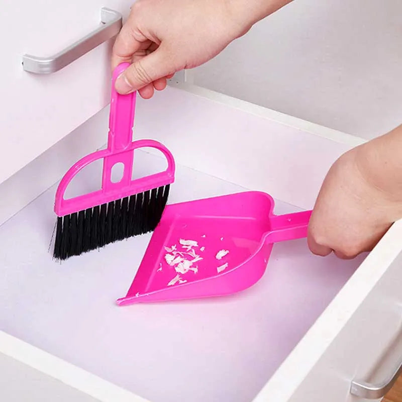 mini dustpan with cleaning brush main image