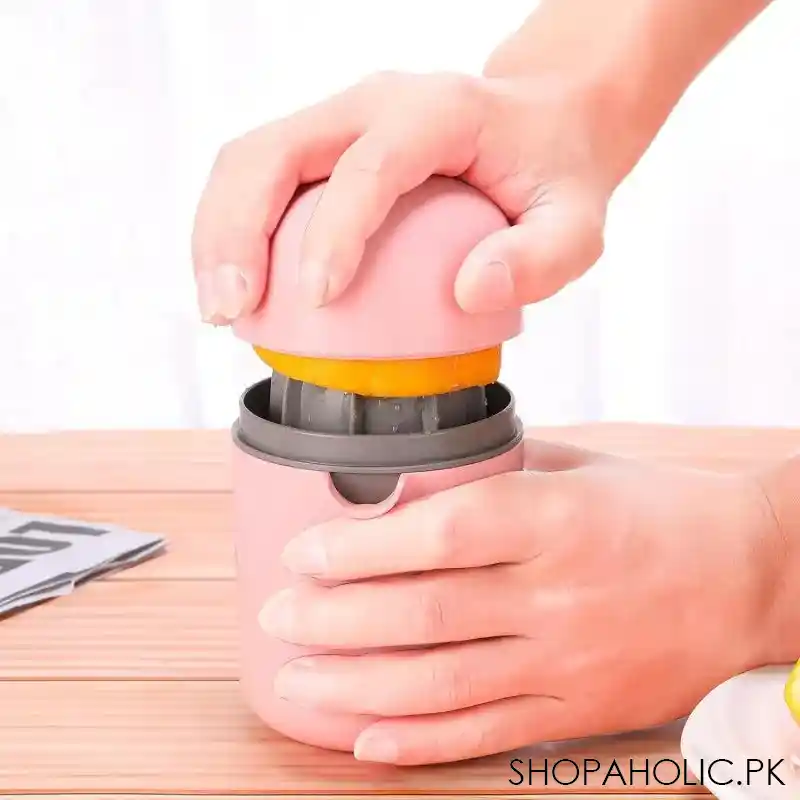 mini portable citrus juicer machine image4