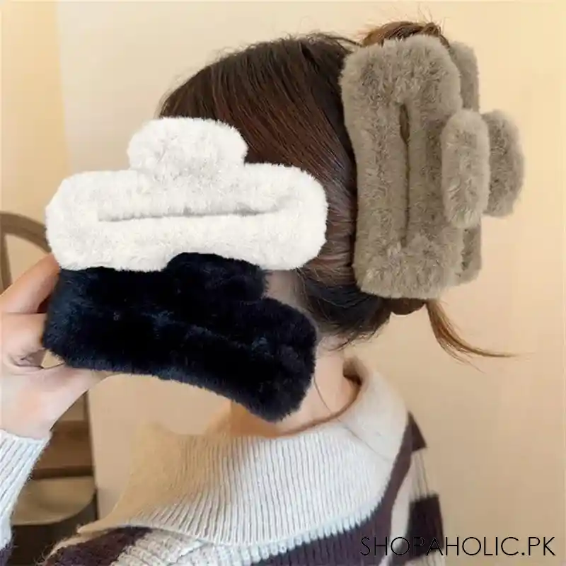 plush hair clip image4