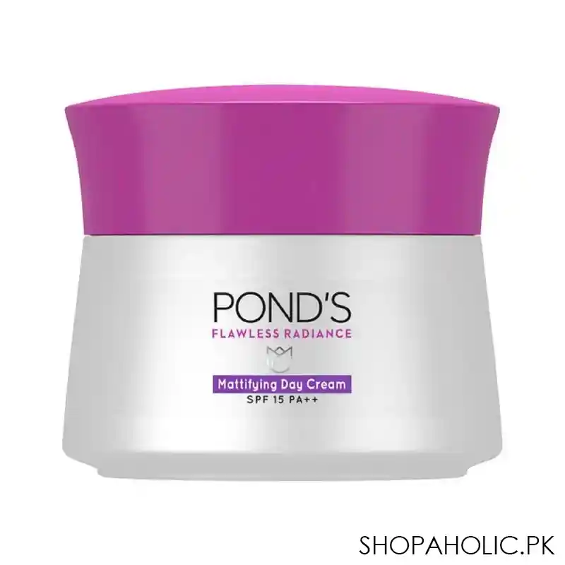 pond's flawless radiance even tone glow mattifying day cream, spa 15 pa++, 50g main image