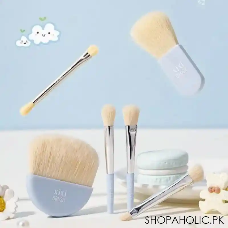 set of 4 candy makeup brush set image2