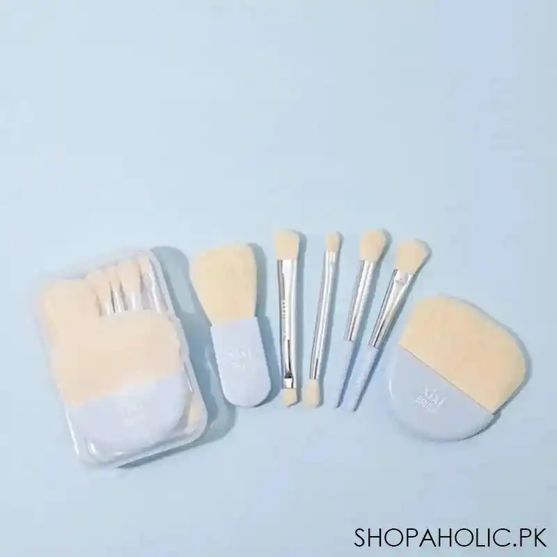 set of 4 candy makeup brush set image3