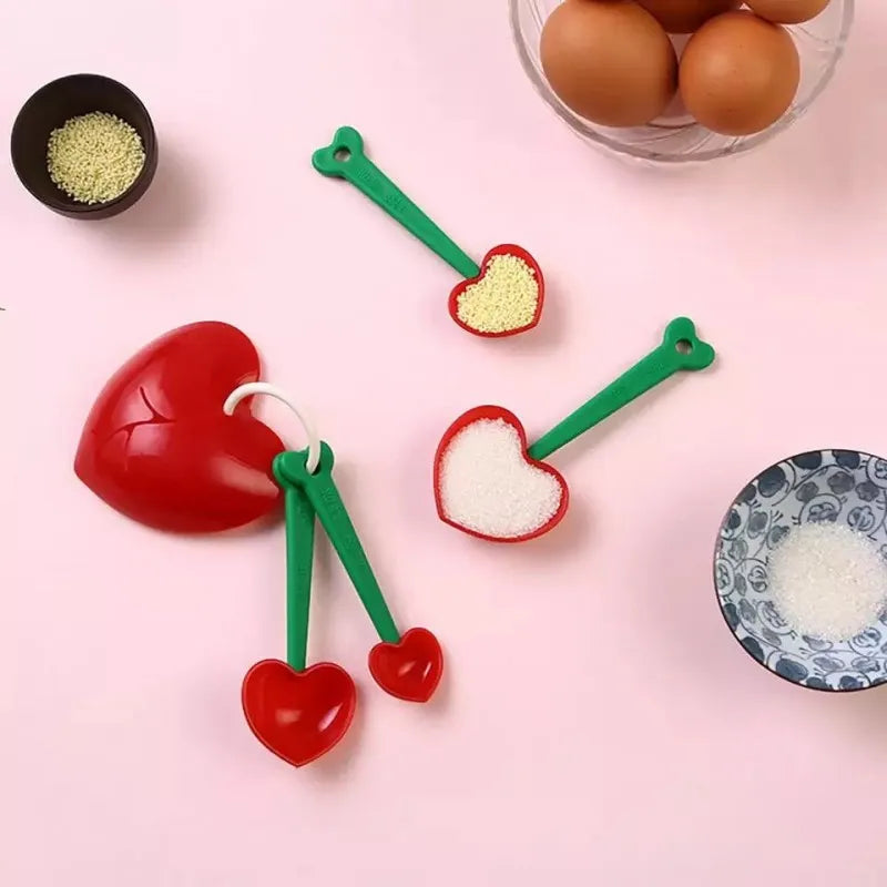 set of 5 heart measuring spoon set main image