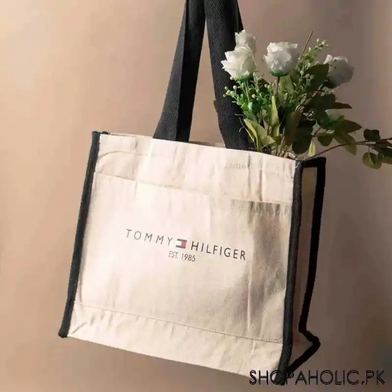 tommy hilfiger accent tote bag with pocket main image