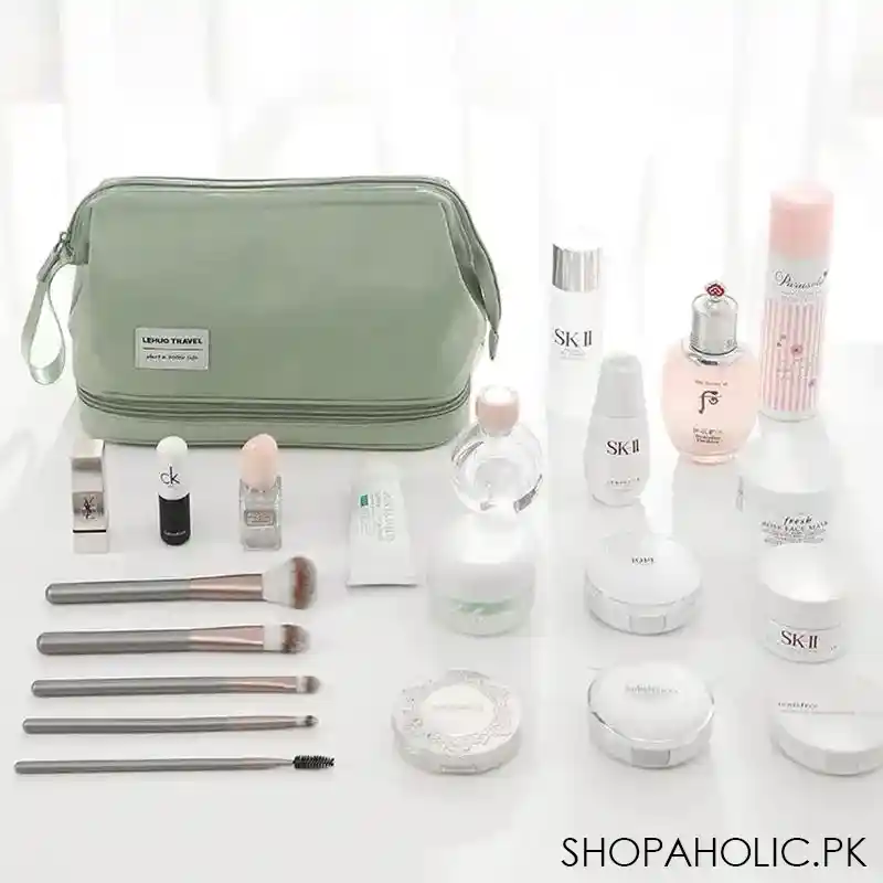 ultimate makeup travel pouch image4