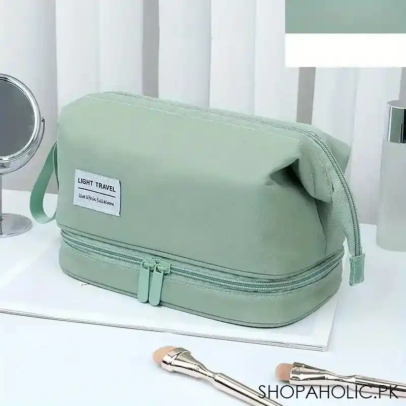 ultimate makeup travel pouch main image