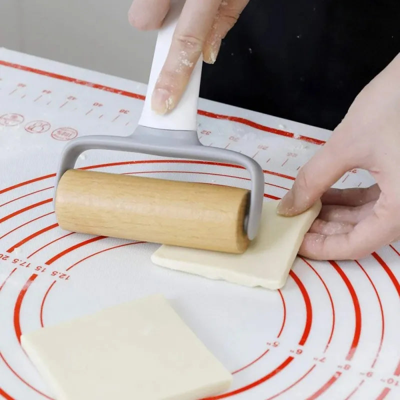 wood rolling pin with plastic handle main image